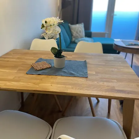 2 Izbovy Apartman Blizko Centra